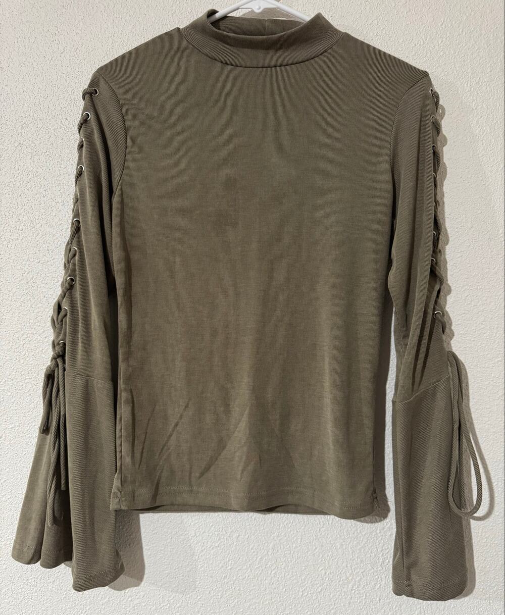 Willow & Root Buckle Lace-Up Bell Sleeve Ribbed Mock Neck Top Sage Green S Y2K